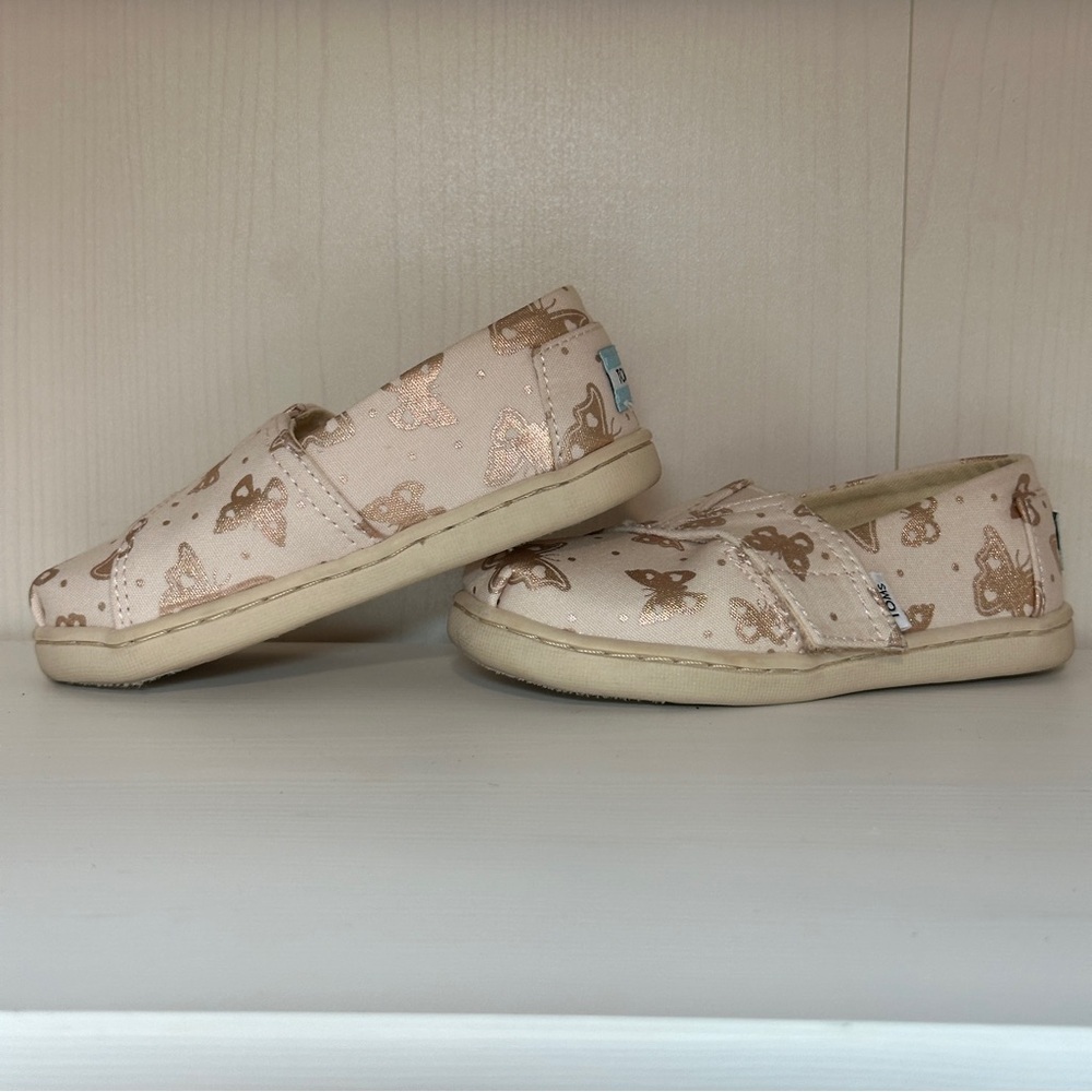 Toms Girls Shoes Light Pink Rose Gold Butterflies Sz T7
